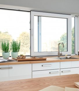 Ventana corredera de PVC en Málaga de KÖMMERLING
